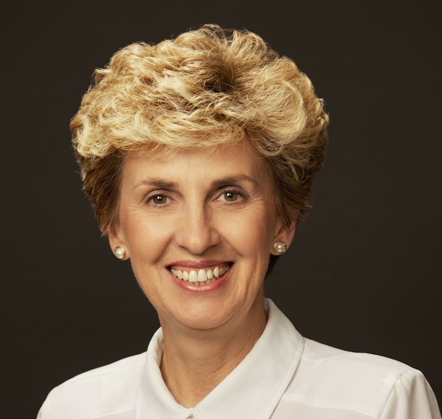 Photograph of Darlene Marie Holm Hewitson