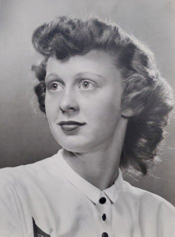 Photograph of Elaine Goodfellow Smith