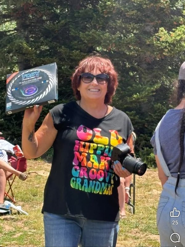 Photograph of Joni Leamaster Miller