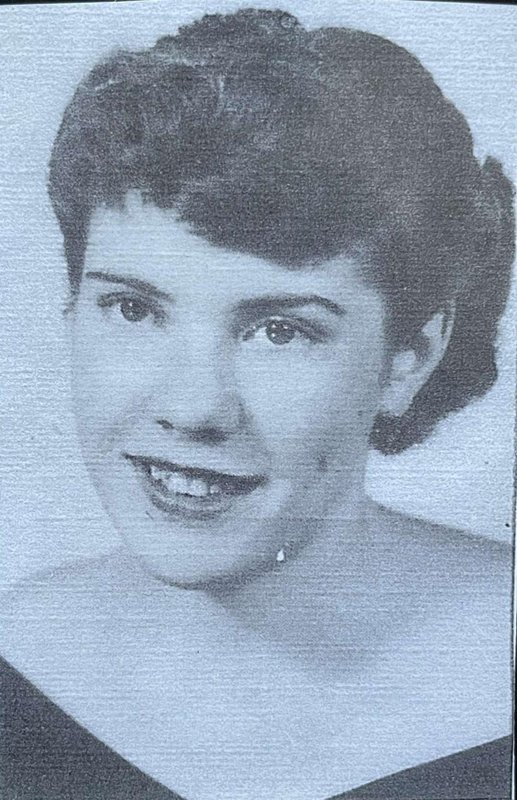 Photograph of Elaine Mildred (Pollett) Alva