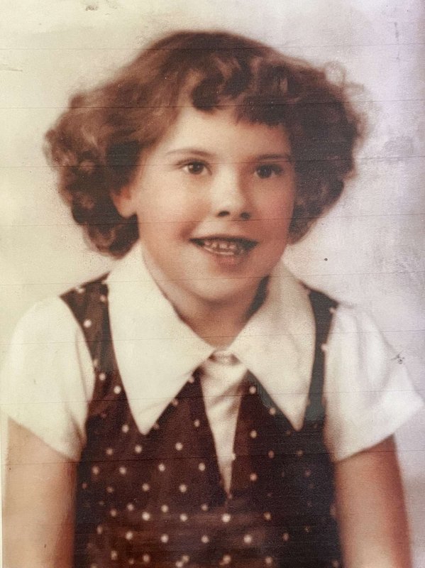 Photograph of Elaine Mildred (Pollett) Alva