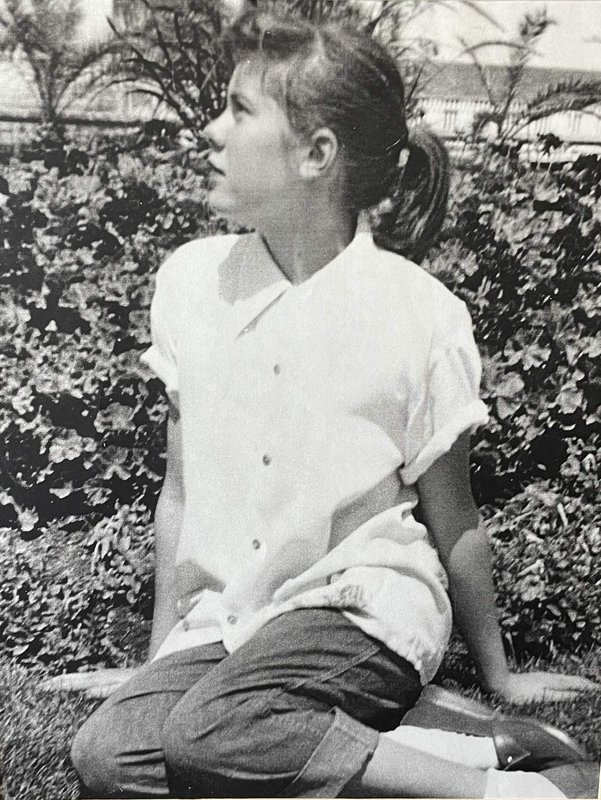 Photograph of Elaine Mildred (Pollett) Alva