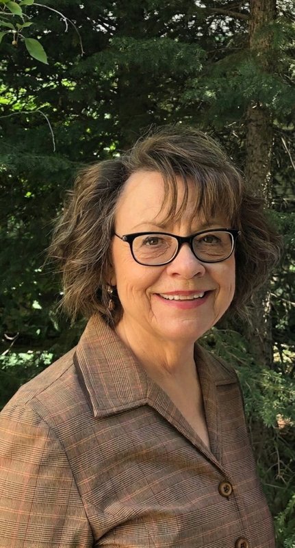 Photograph of Brenda Arcilesi